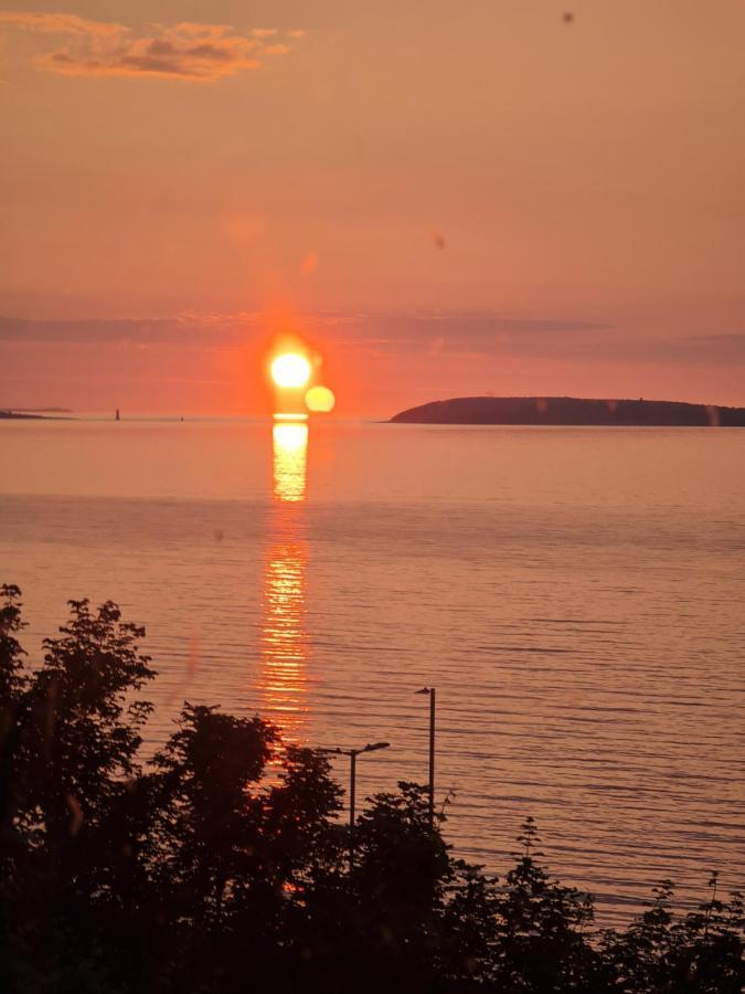 Vila 4Br Sea View Escape-Near Snowdonia& Coastal Trails Penmaen-mawr Exteriér fotografie